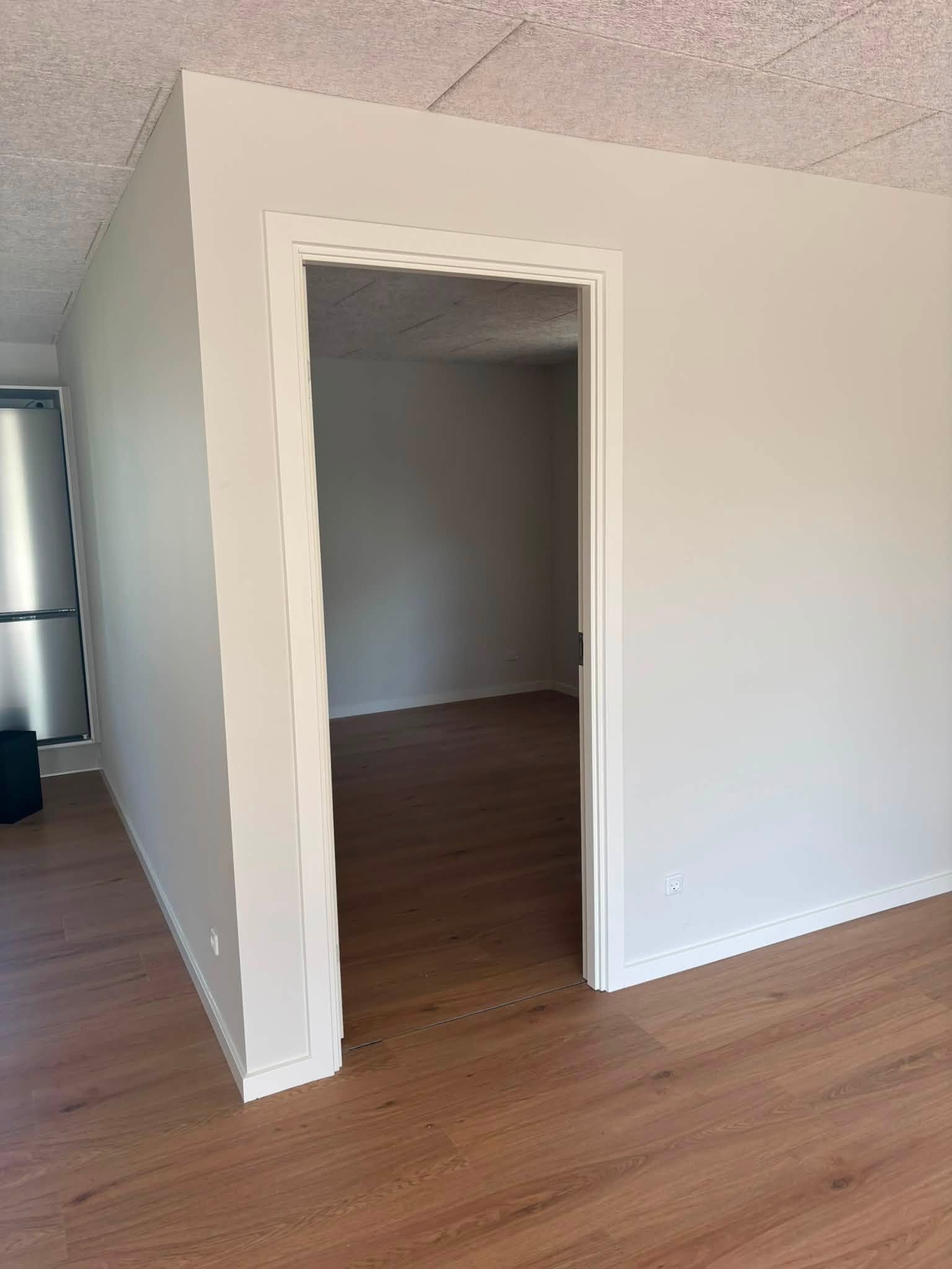 Detalje fra indvendigt tømrerarbejde i bolig